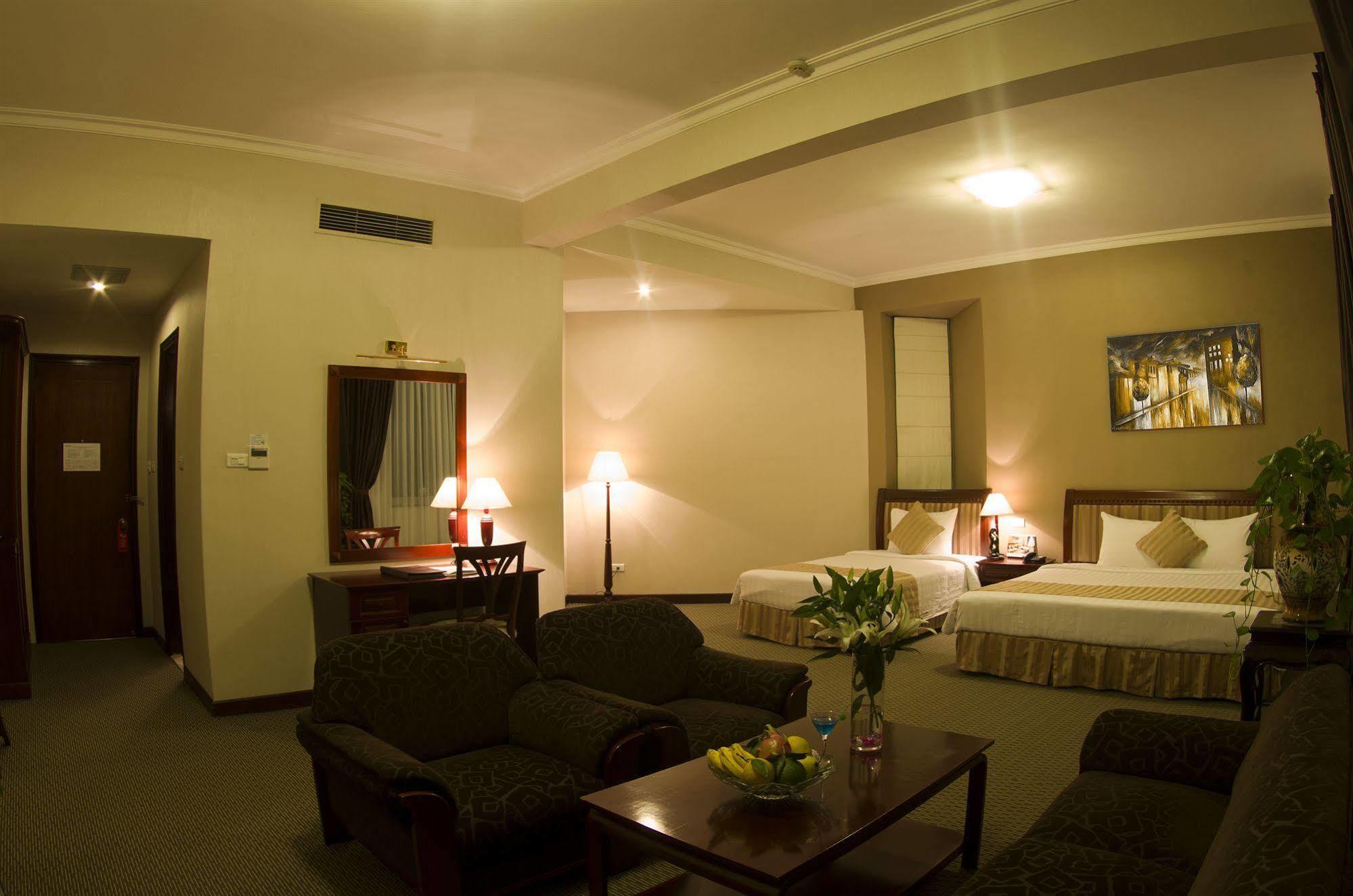 הלונג Aloha Halong Hotel מראה חיצוני תמונה