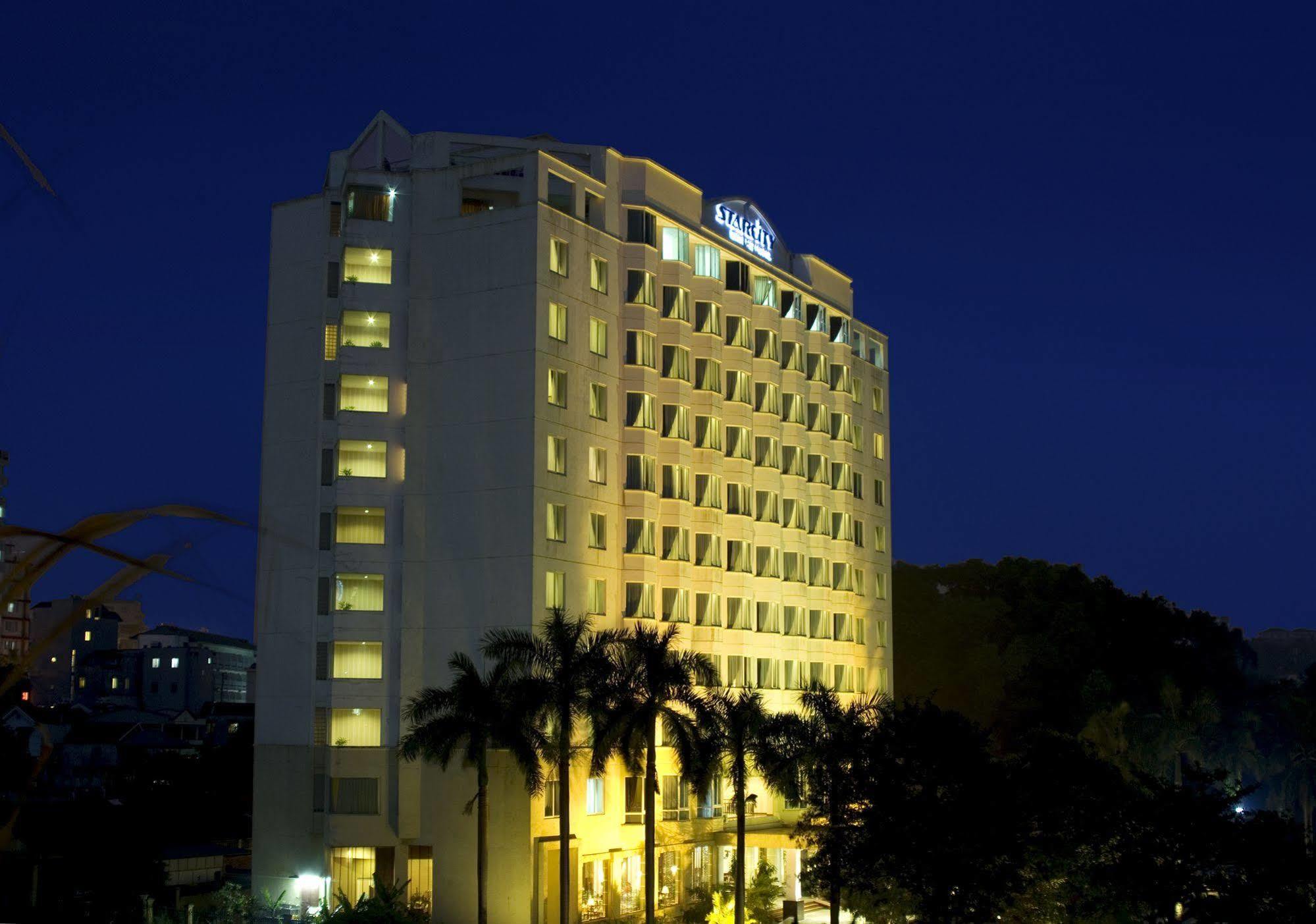 הלונג Aloha Halong Hotel מראה חיצוני תמונה