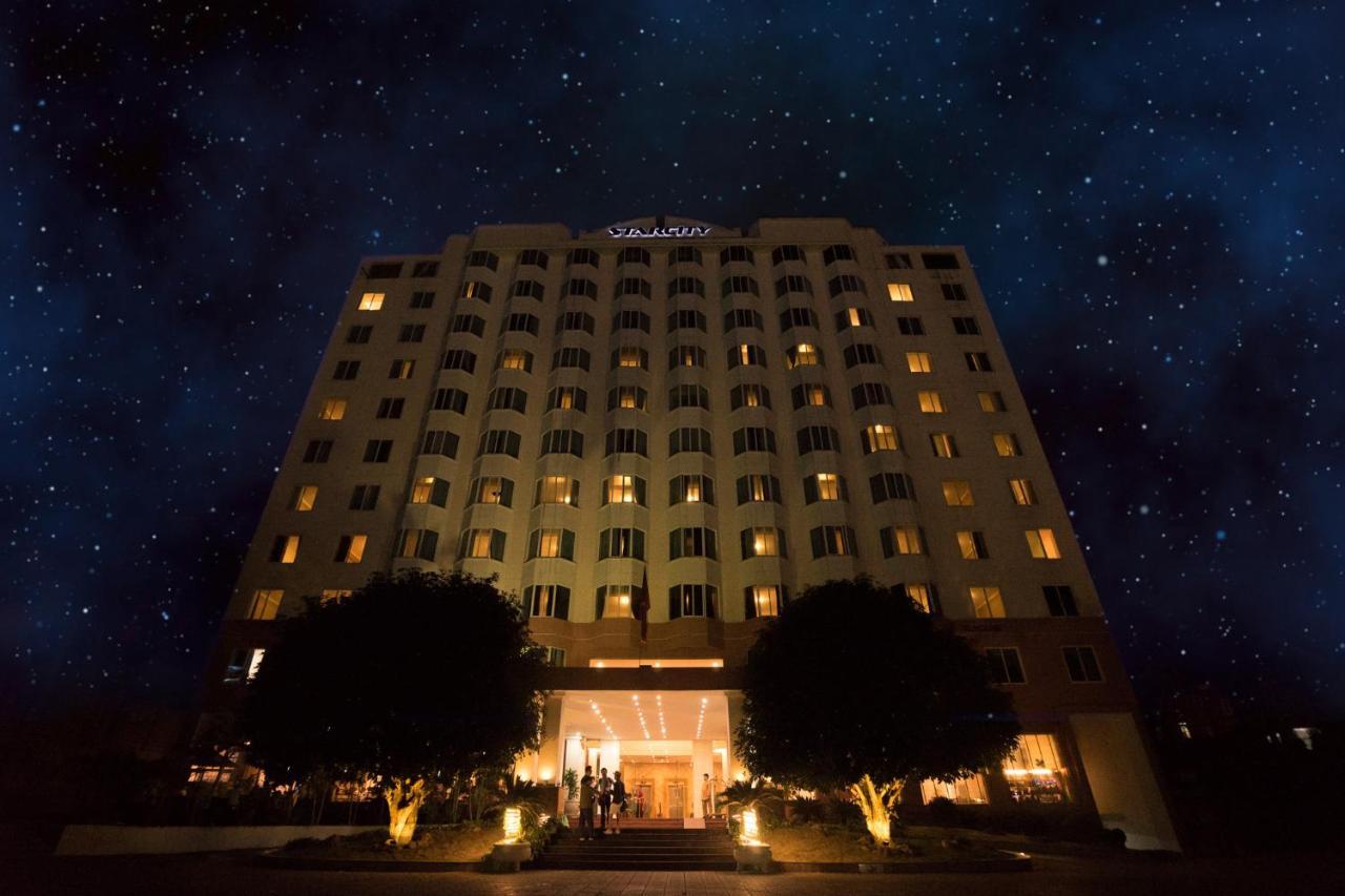 הלונג Aloha Halong Hotel מראה חיצוני תמונה